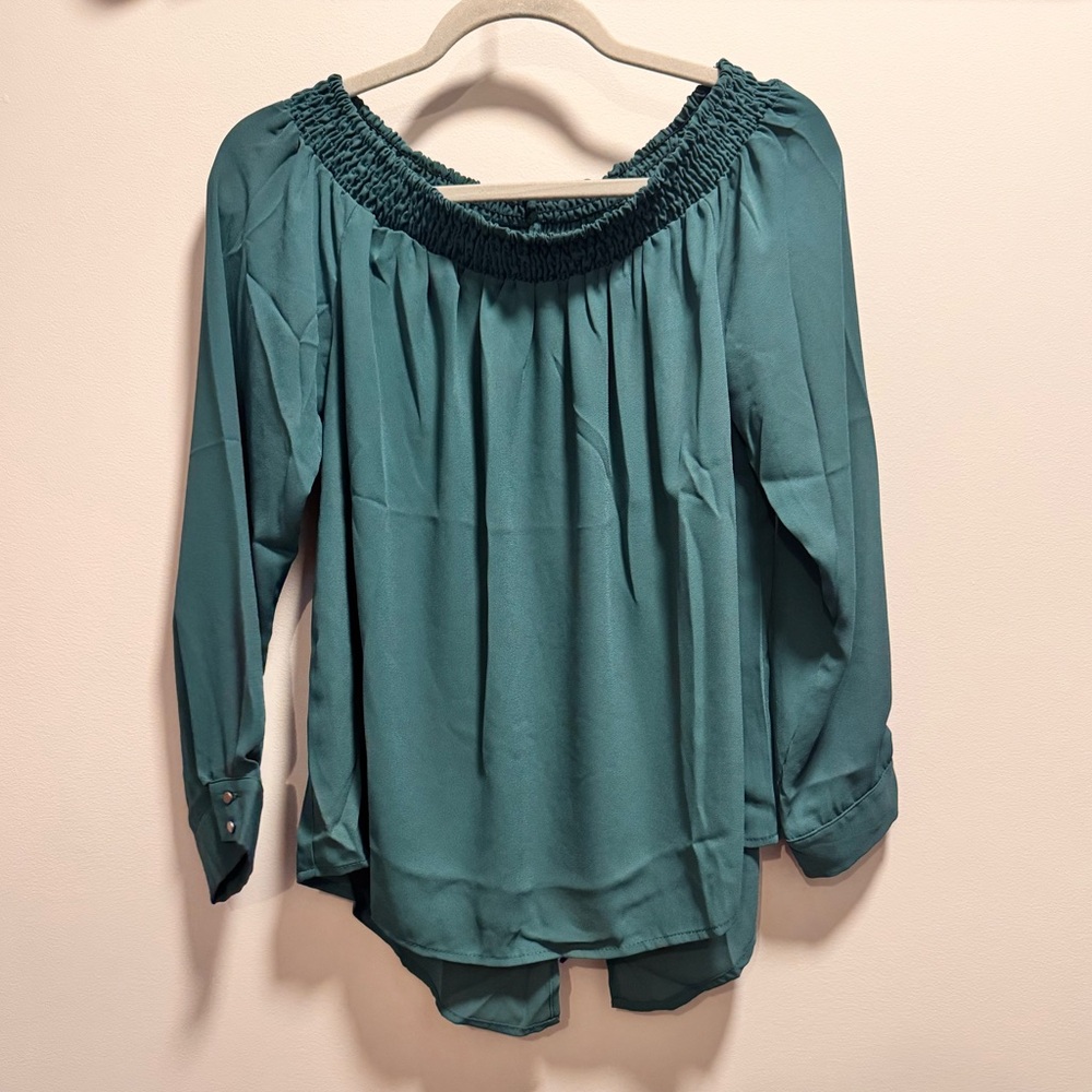NWT REVOLVE Krisa emerald Green Gathered Off the Shoulder Smoked Toe back Blouse
